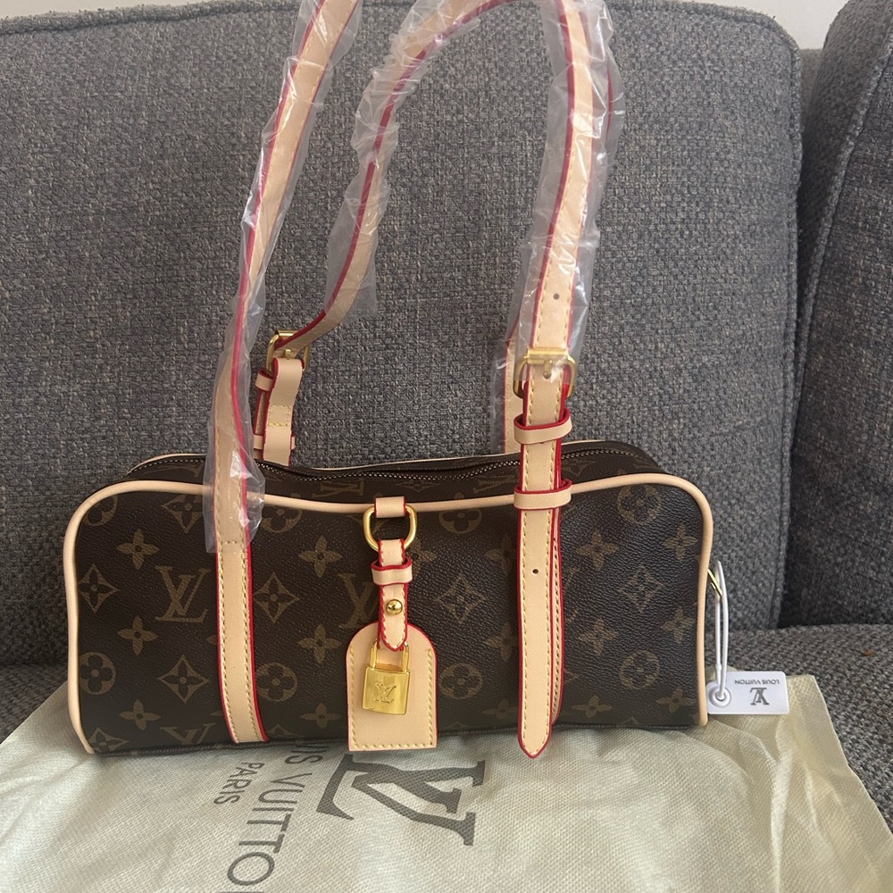 Brown Monogram Canvas Shoulder hang on Bag - Picture 9 of 11